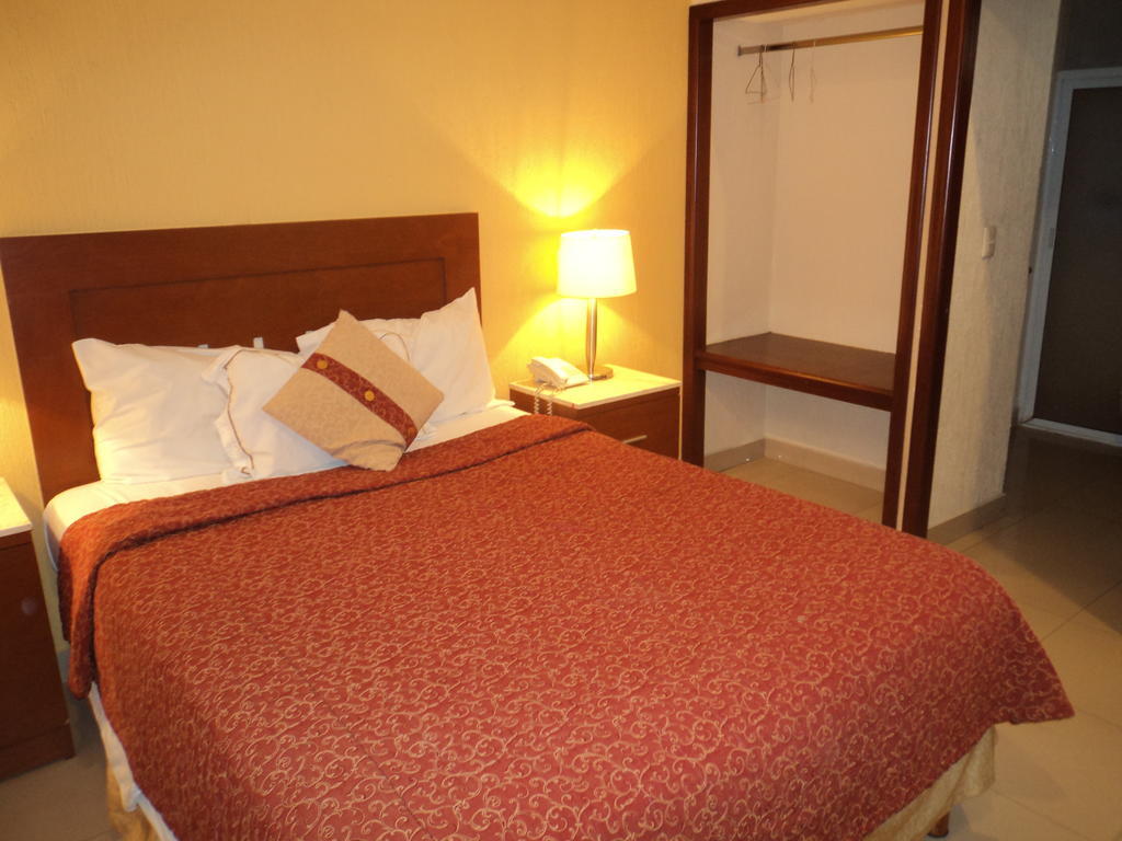 Hotel Fenix Los Mochis Chambre photo