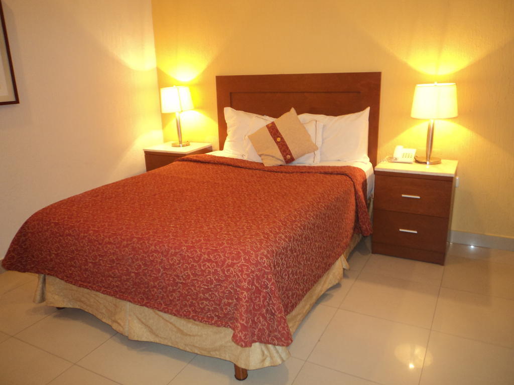 Hotel Fenix Los Mochis Chambre photo